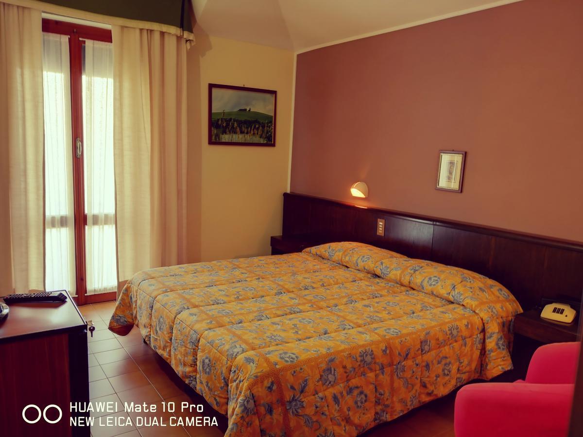 Hotel Firenze Chianciano Terme Exterior foto