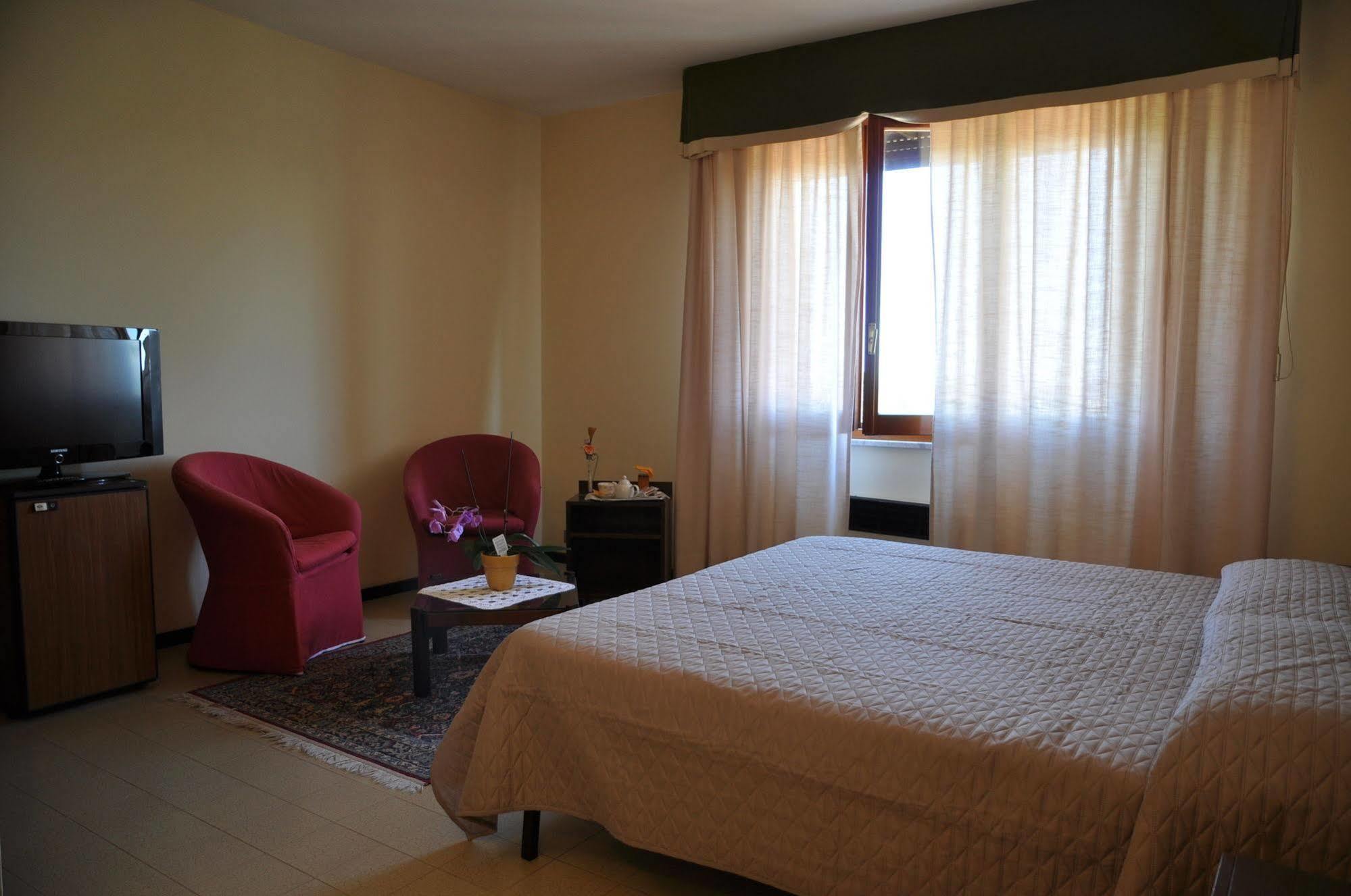 Hotel Firenze Chianciano Terme Exterior foto